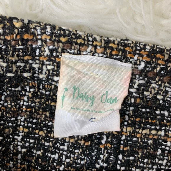 Daisy June Scalloped Tweed Buttons Skirt - Picture 3 of 6